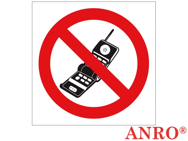 Znak BHP "Zakaz używania telefonów komórkowych" ZZ-13Z