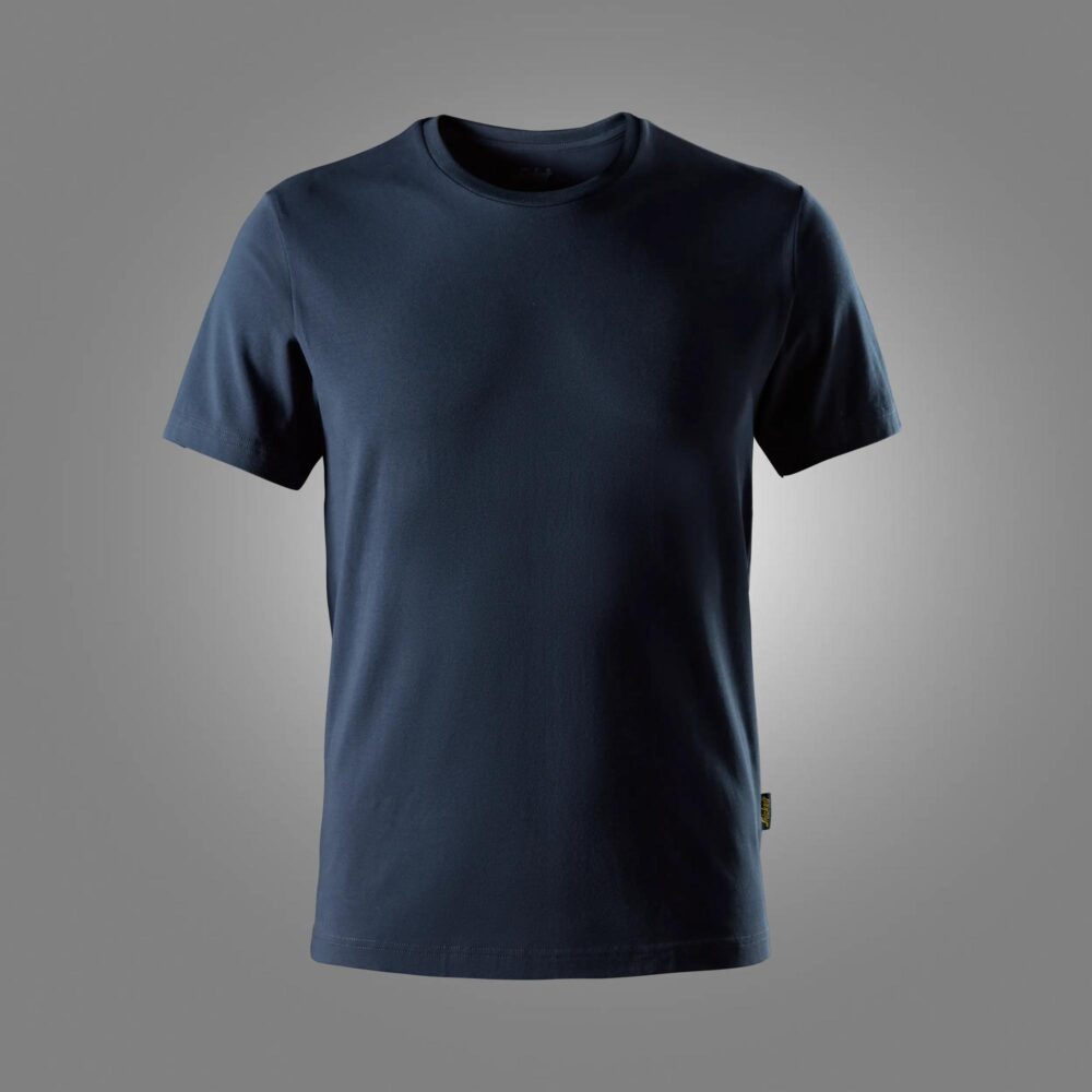 T-shirt o dopasowanym kroju