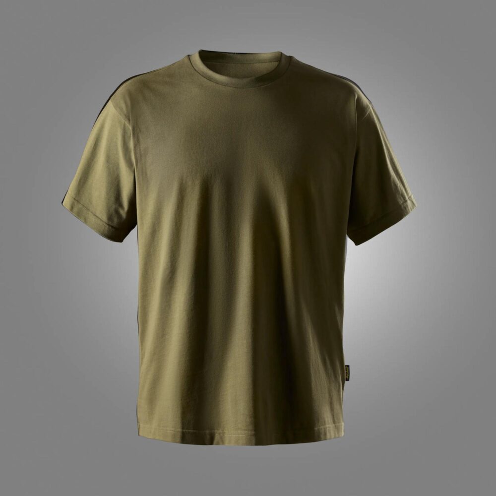 T-shirt o luźnym kroju