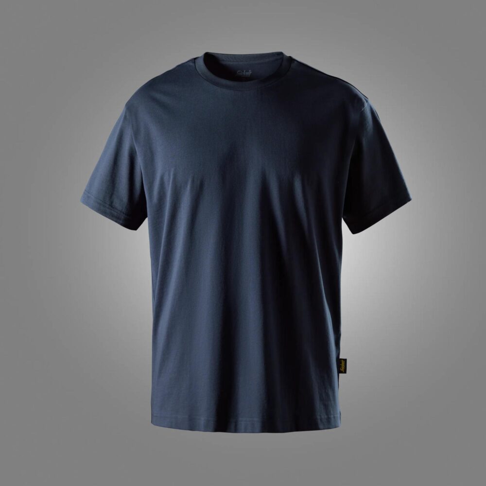 T-shirt o luźnym kroju